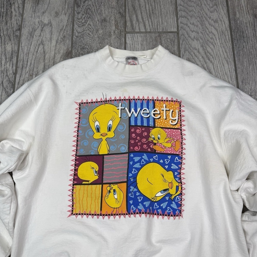 Vintage 90s Fruit Of The Loom Tweety Bird Looney Tunes Sweatshirt White Size XL - Picture 2 of 15